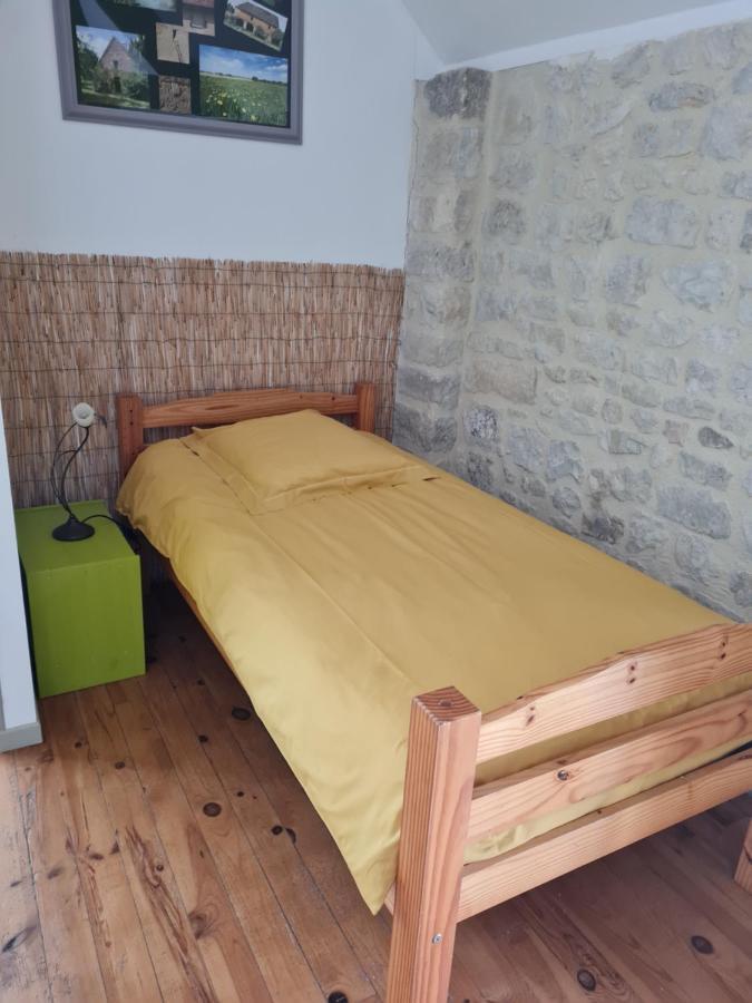 Domaine De La Cour Vautier Bed & Breakfast Mandeville-en-Bessin Exterior photo