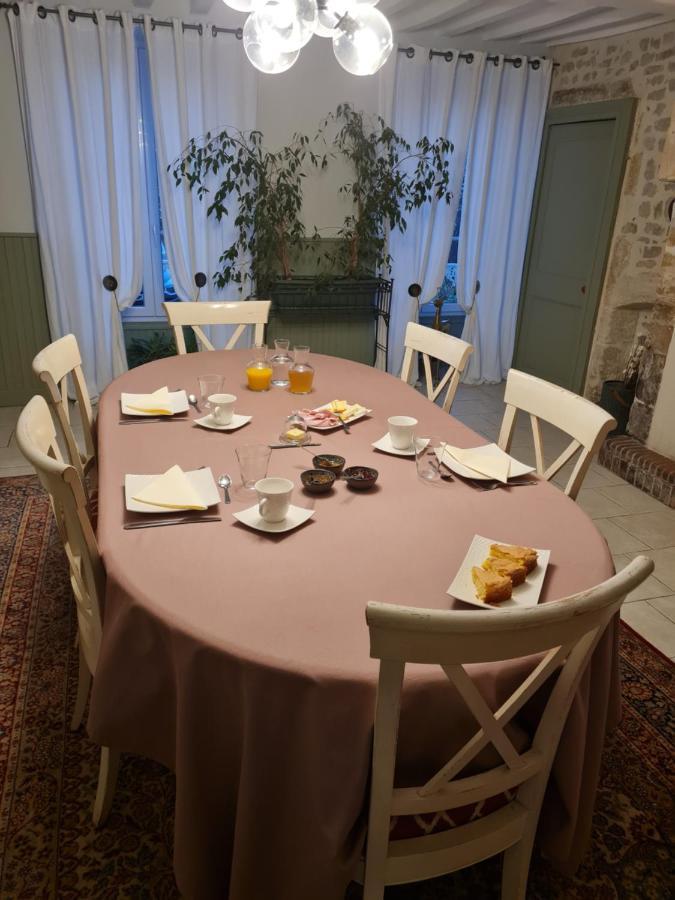 Domaine De La Cour Vautier Bed & Breakfast Mandeville-en-Bessin Exterior photo