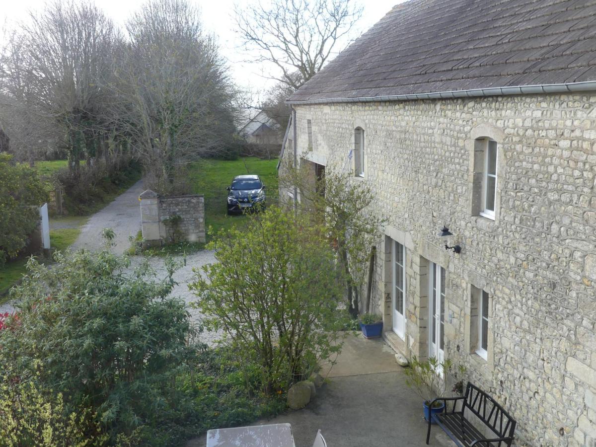Domaine De La Cour Vautier Bed & Breakfast Mandeville-en-Bessin Exterior photo