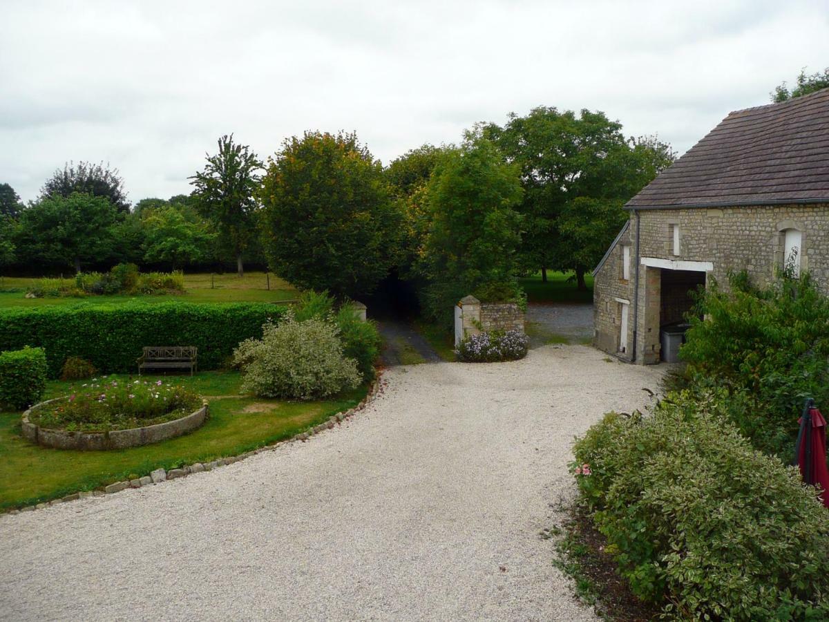 Domaine De La Cour Vautier Bed & Breakfast Mandeville-en-Bessin Exterior photo